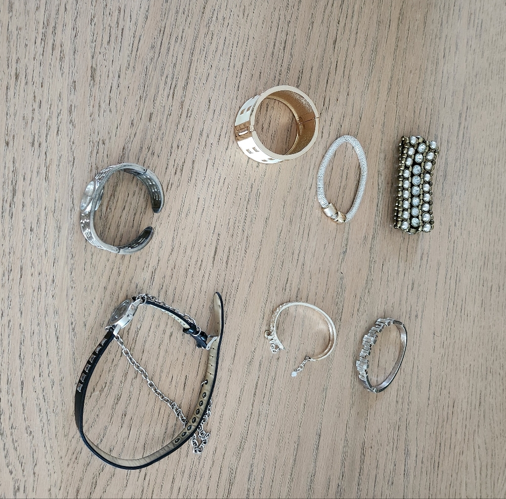 Lots Of Costume Jewerly